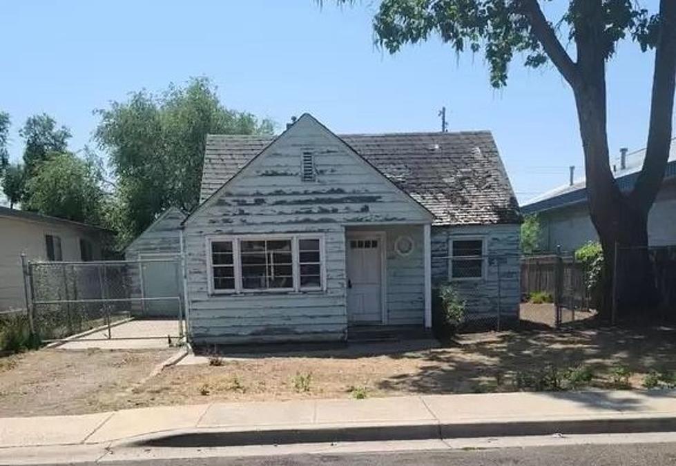 Someone Expects to Get $357 Per Square Foot For This Ugly Boise House