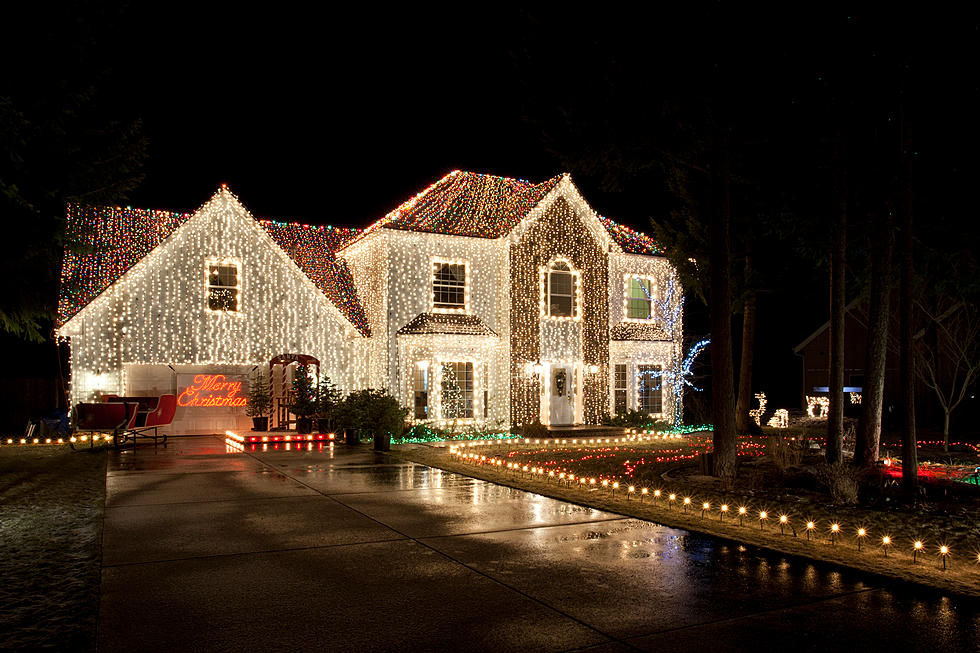 New Apple TV+ Doc Spotlights Idaho Family's Christmas Light Fight