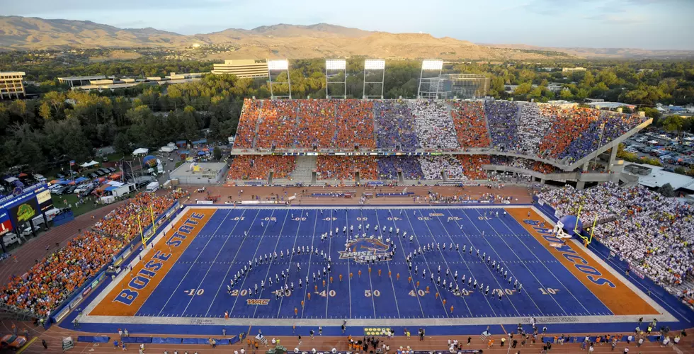 8 Crazy Colored College Football Fields That Boise State Approved