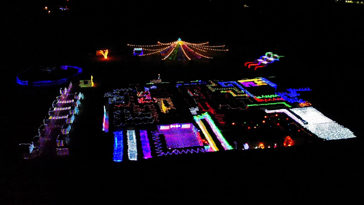Remarkable Christmas Lights Maze Returns to Nampa, Idaho in 2025