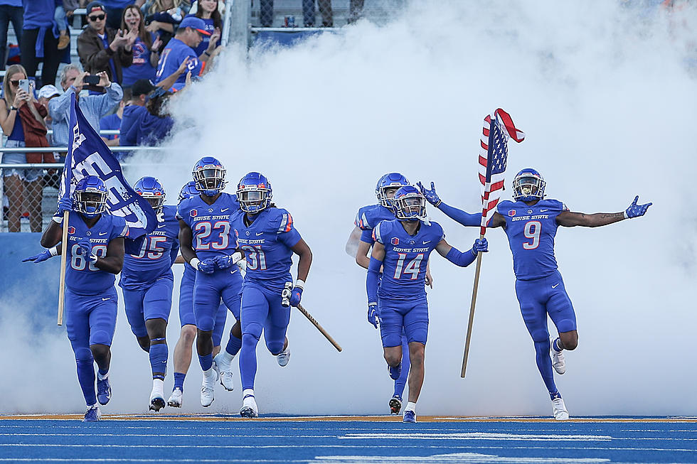 UCF is Terrified of Boise State’s Blue Field, Tries to Practice on Similar Color