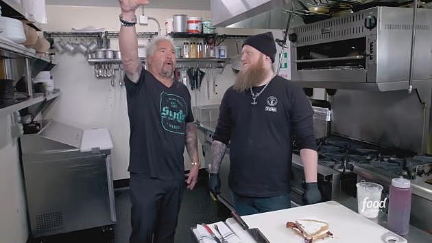 12 Best Dishes from Diners, Drive-Ins and Dives