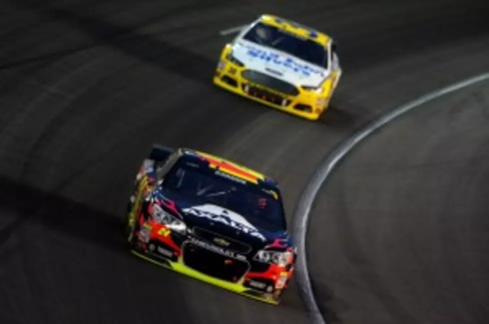 Jeff Gordon Gets His Third Kansas Win