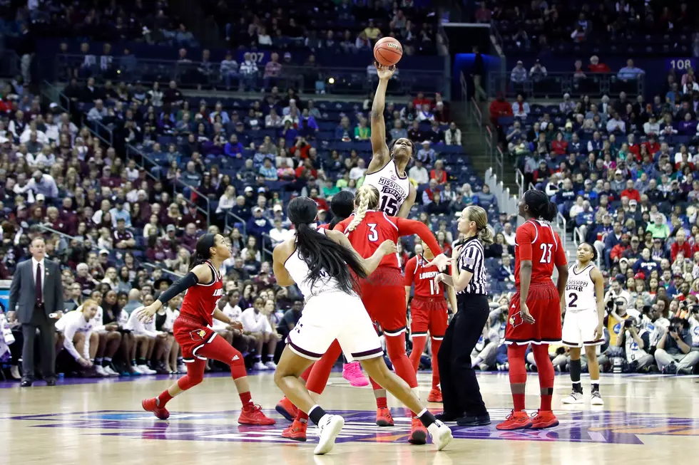 Women&#8217;s College Hoop Title up For Grab!