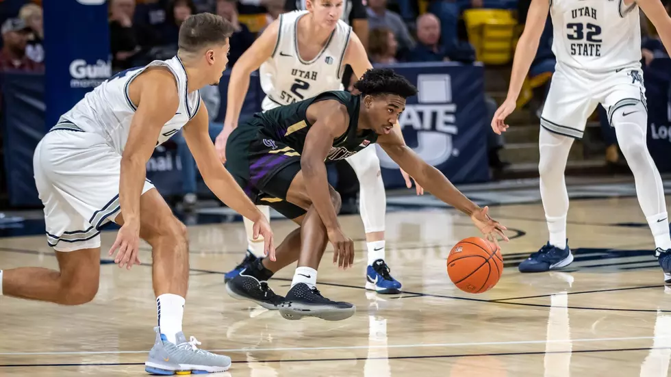 Utah State Tames C. of I. Coyotes