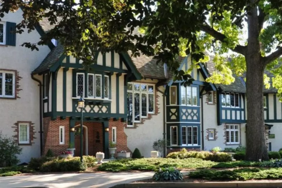 Celebrate Summer With Dinner at the W.K. Kellogg Manor House