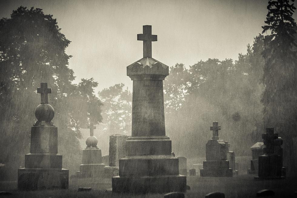 You Can Take A Tour of Historic Detroit Cemeteries This October