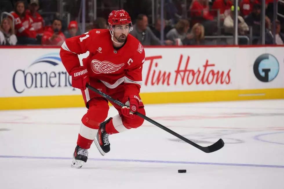 NHL insider: Yzerman will draw even harder line in Larkin trade talks after Carlsson offer sheet