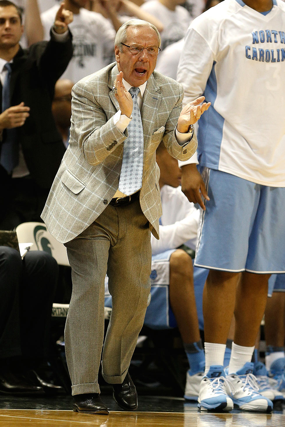 North Carolina’s Roy Williams gets 300th Win