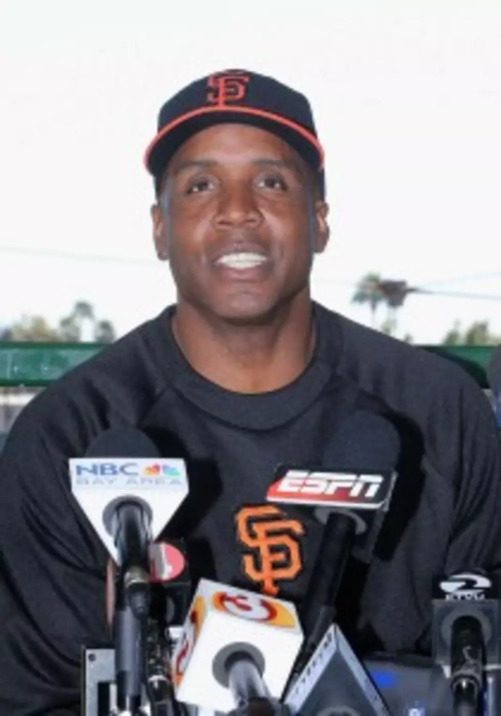 Love Him or Hate Him He&#8217;s Back: Homerun King Barry Bonds