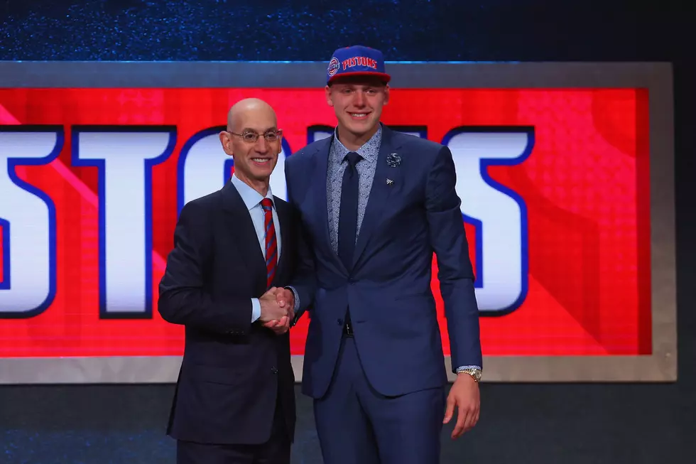 Pistons Sign First Round Draft Choice Ellenson