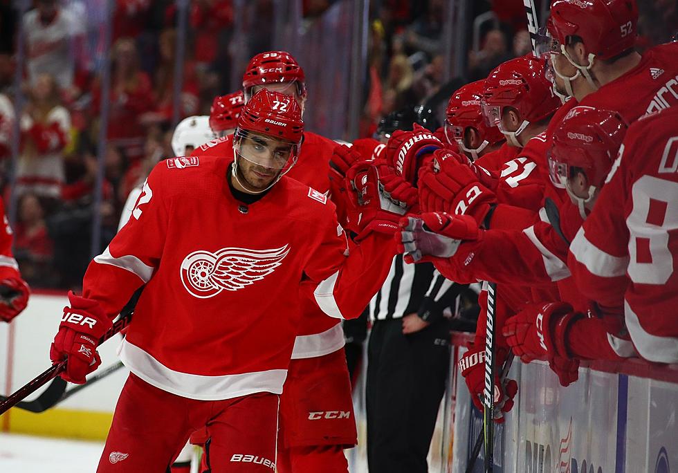 Red Wings Re-Sign Andreas Athanasiou