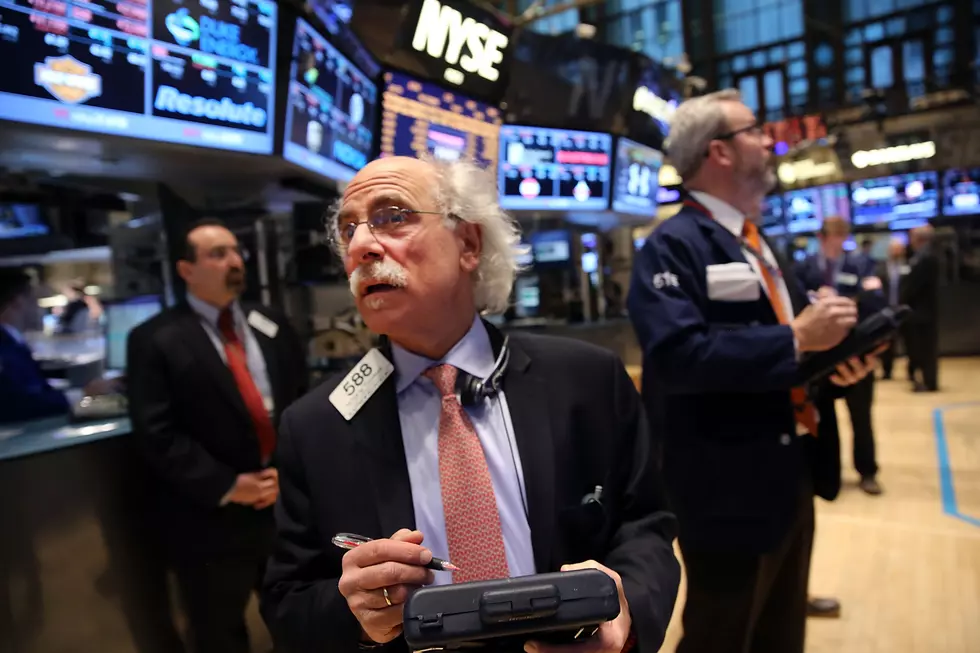 US Stock Market Plunges On Global Growth Concerns