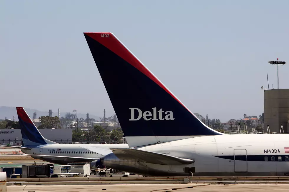 Delta Air Lines Employees Get Big Bonus Checks
