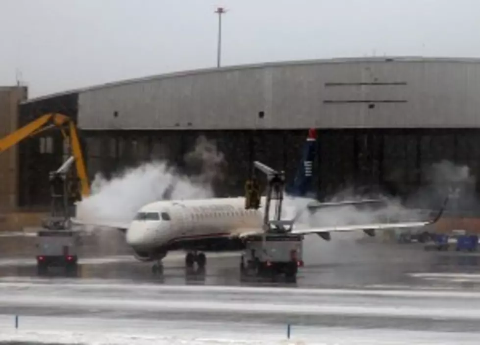 Thousands of Flights Canceled as Storm Hits NE