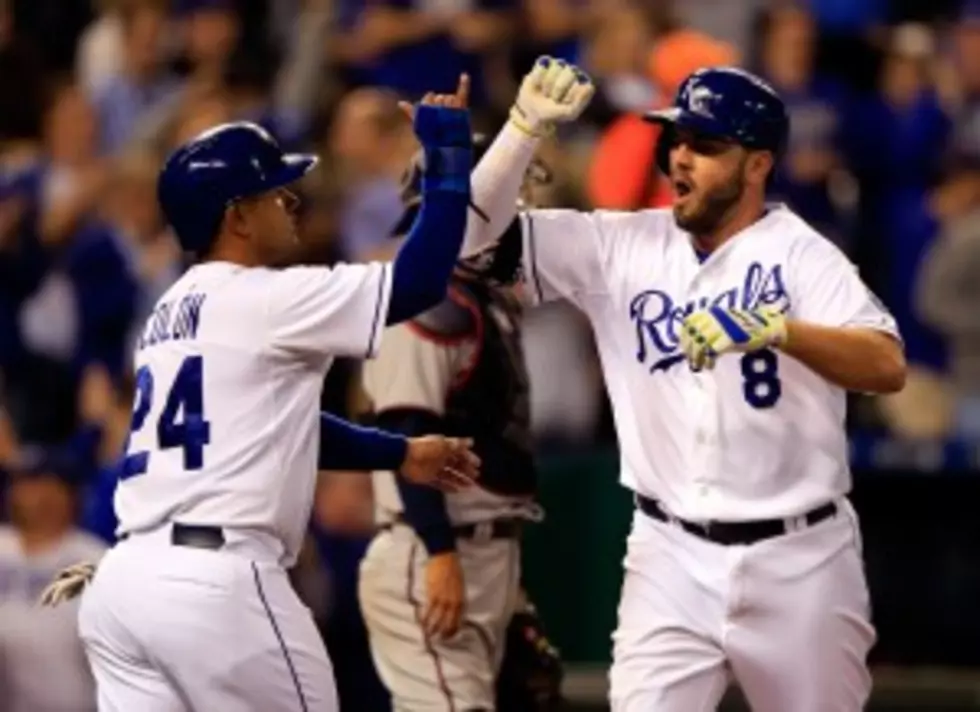 Moustakas Rallies Royals Over Twins