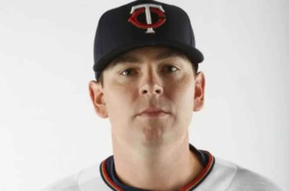 Twins Place Stauffer on DL