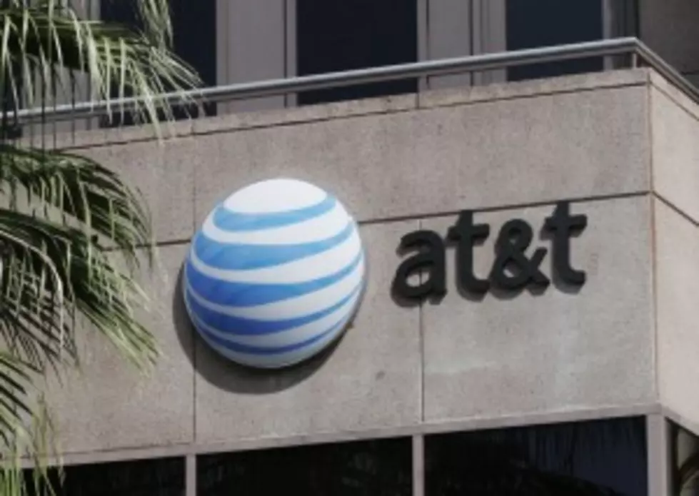 AT&#038;T Hit With $100 Million Fine