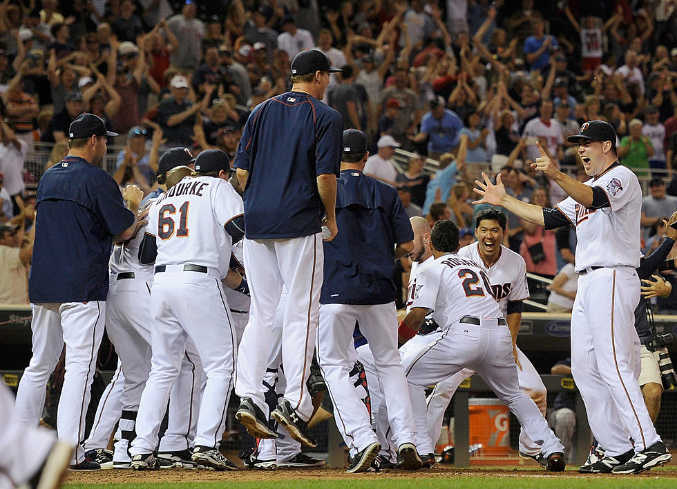 Dozier Walk Off Home Run Caps Off Twins 9th Inning Rally