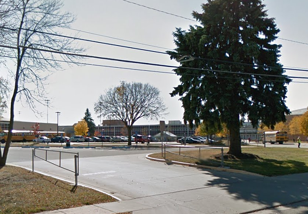 Gas Leaks Prompts Evacuation of John Marshall High School