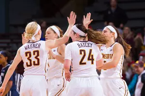 Record-Setting Performance Paces Gopher Women