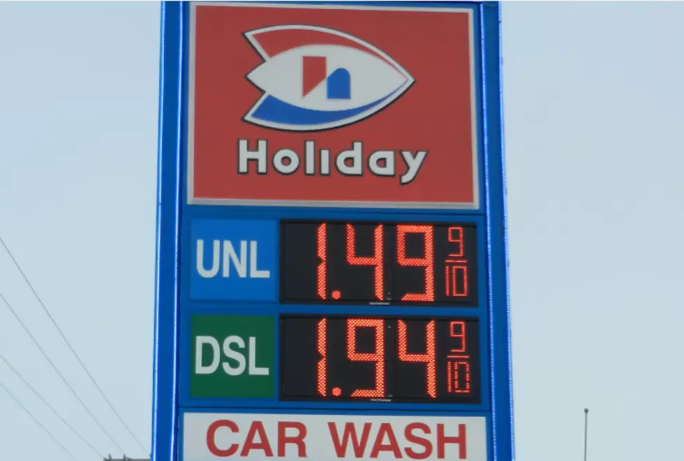Gasoline Prices Fall Below $1.40 in Minnesota