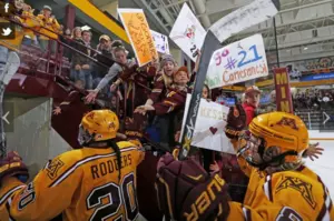 Gophers Advance to Frozen Four &#8211; Again