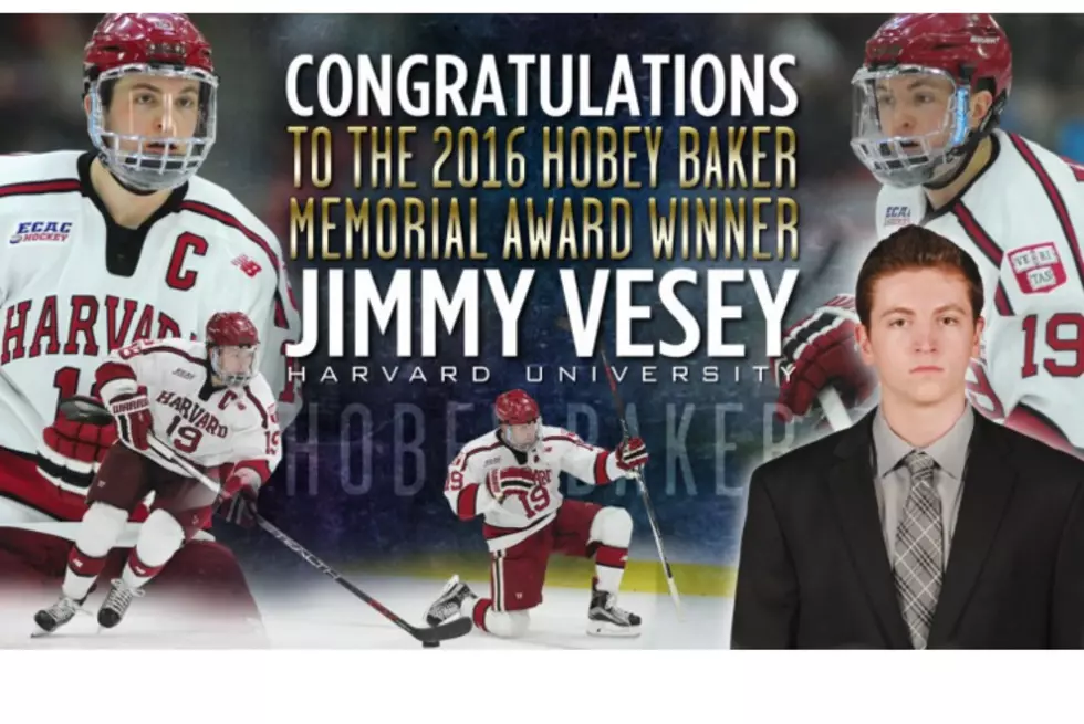 Vesey Wins 2016 Hobey Baker Award