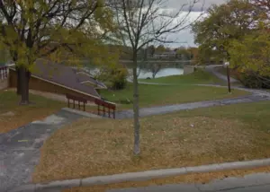 Milwaukee Man Walks into Pond, Drowns Infant Son