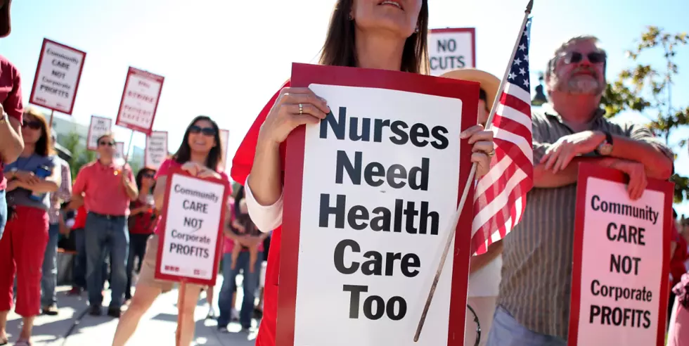 Twin Cities Nurses Begin Strike