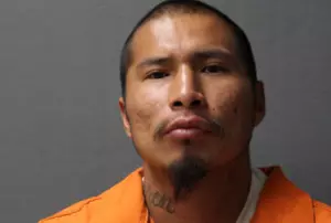 Iowa Man Attacks Girlfriend with Hammer over Tatto Dispute