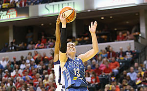 Whalen Sets WNBA Scoring Record in Lynx Win