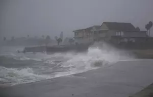 Harvey Moving in on the Lone Star State