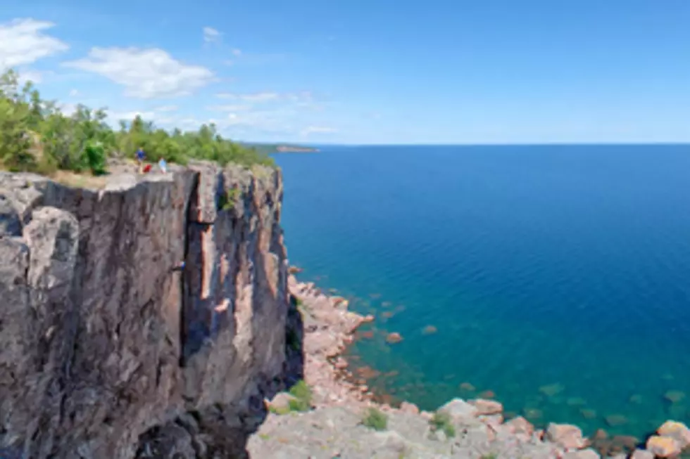 Teen Suffers Fatal Injuries in Fall from North Shore Cliff