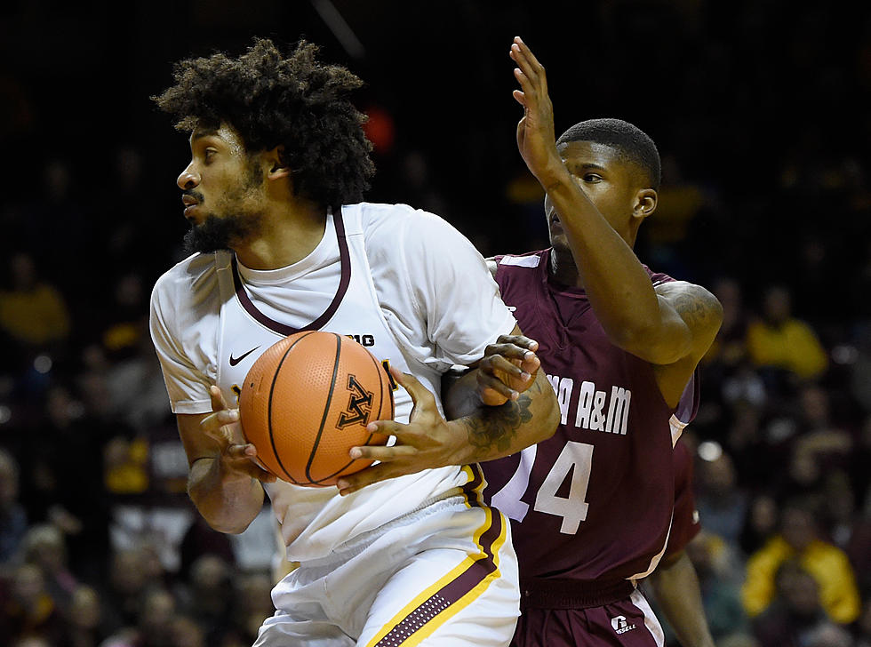 Murph Leads Gophs to Another Blowout Win