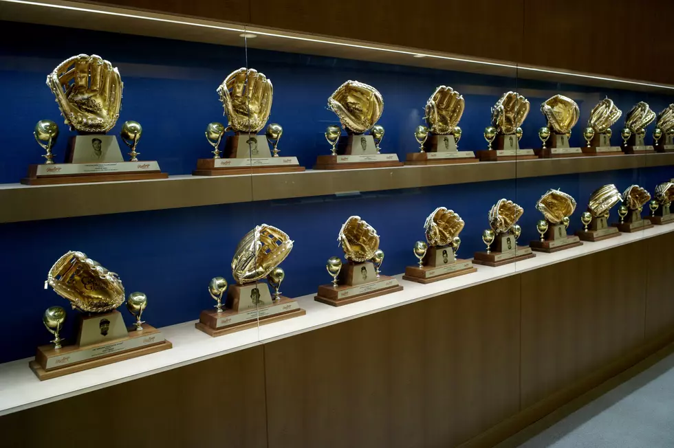 Dozier, Buxton earn Gold Glove awards