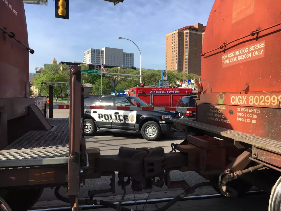 (UPDATE) Police ID Man Killed by Train in Rochester