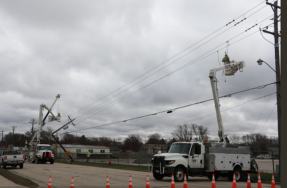 Traffic Wreck Leads to Power Outage in Rochester