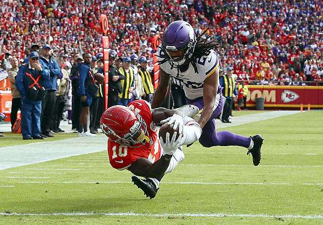 Vikings&#8217; Quest For Five Straight Wins Comes Up Short in KC