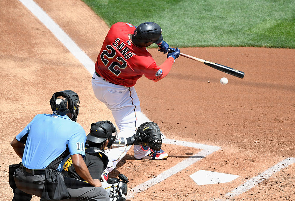 Twins Win After Delay For Hovering Drone