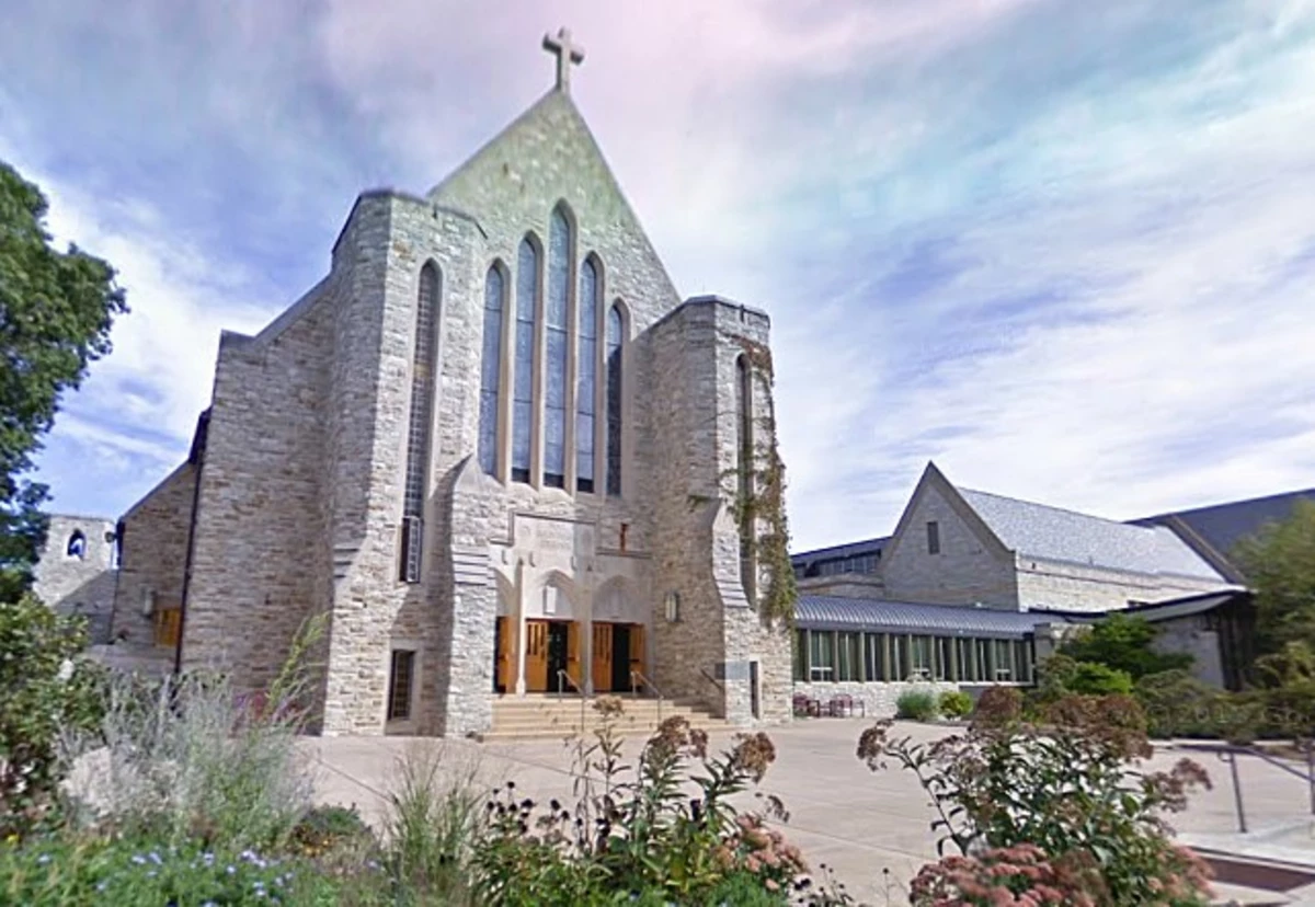 St. Olaf Suspends 17 Students After Party Spread COVID