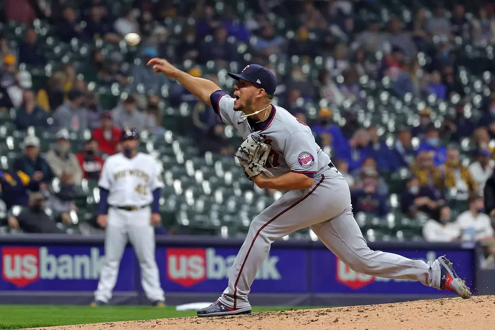 Twins Take No-Hitter Into 8th Inning to Win Pitching Duel