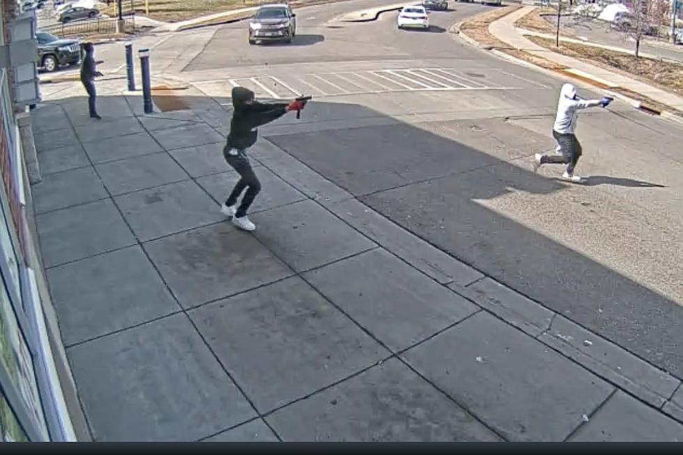 Security Camera Captures Gun Battle at Minnesota Shopping Center