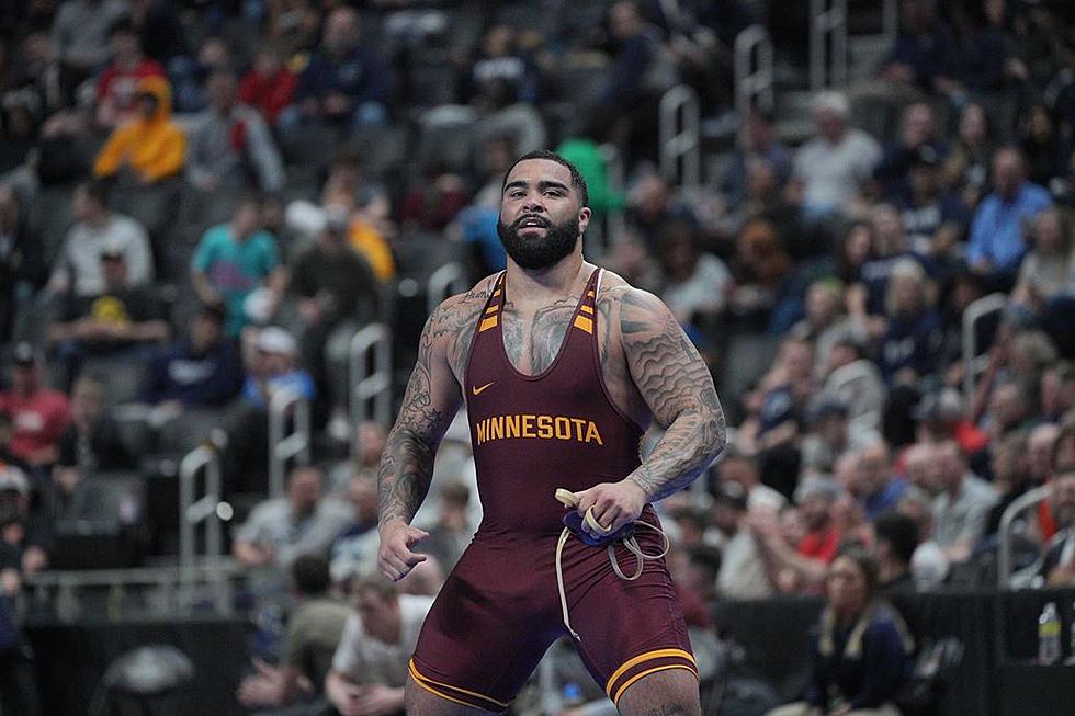 Minnesota's Steveson repeats as NCAA champ