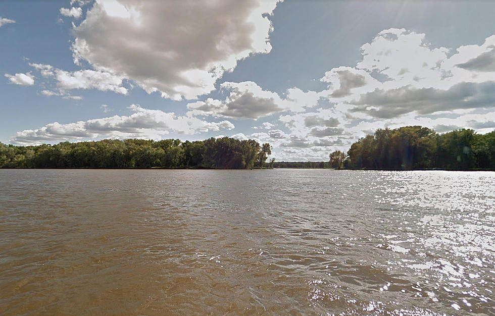 Body pulled from Mississippi River identified
