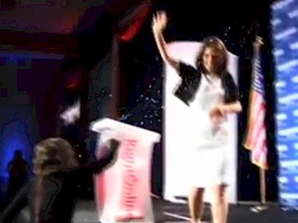 Protester Tries to Throw Glitter at Bachmann Speech [VIDEO]