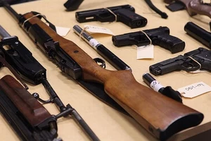 Burglars Steal 60-80 Guns From Southeast Minnesota Gun Shop