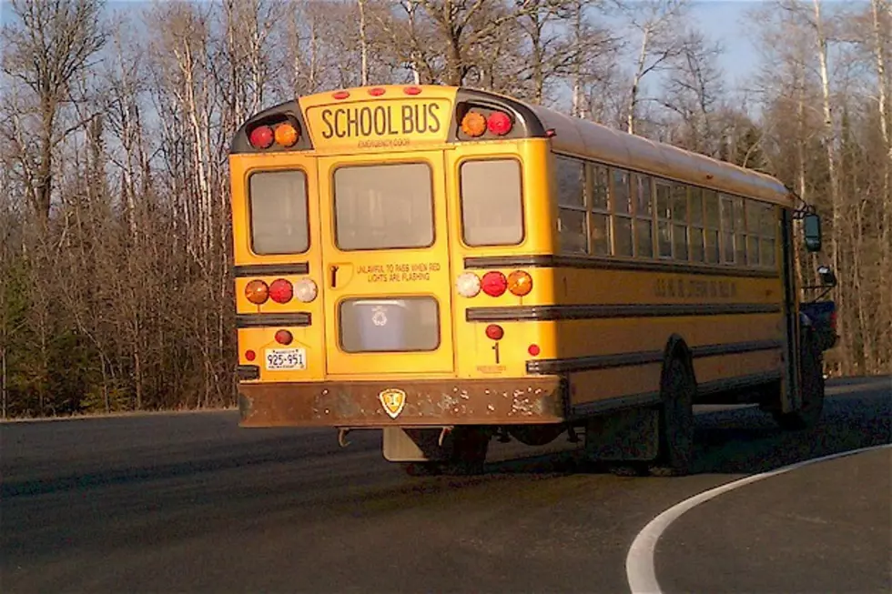 School Bus Driver Rescues Children After Bus Fire