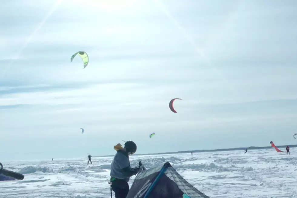 Minnesotans Go Winter Kitesurfing in Negative Temperatures on Lake Mille Lacs [VIDEO]