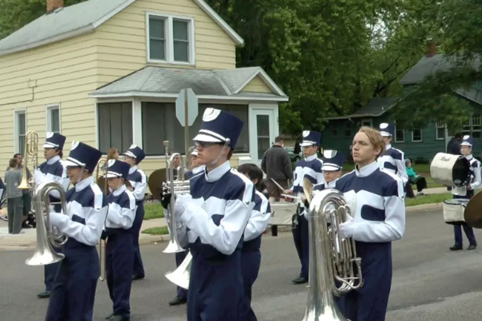 Rain Stops Just in Time For Waite Park Grand Day Parade [VIDEO]